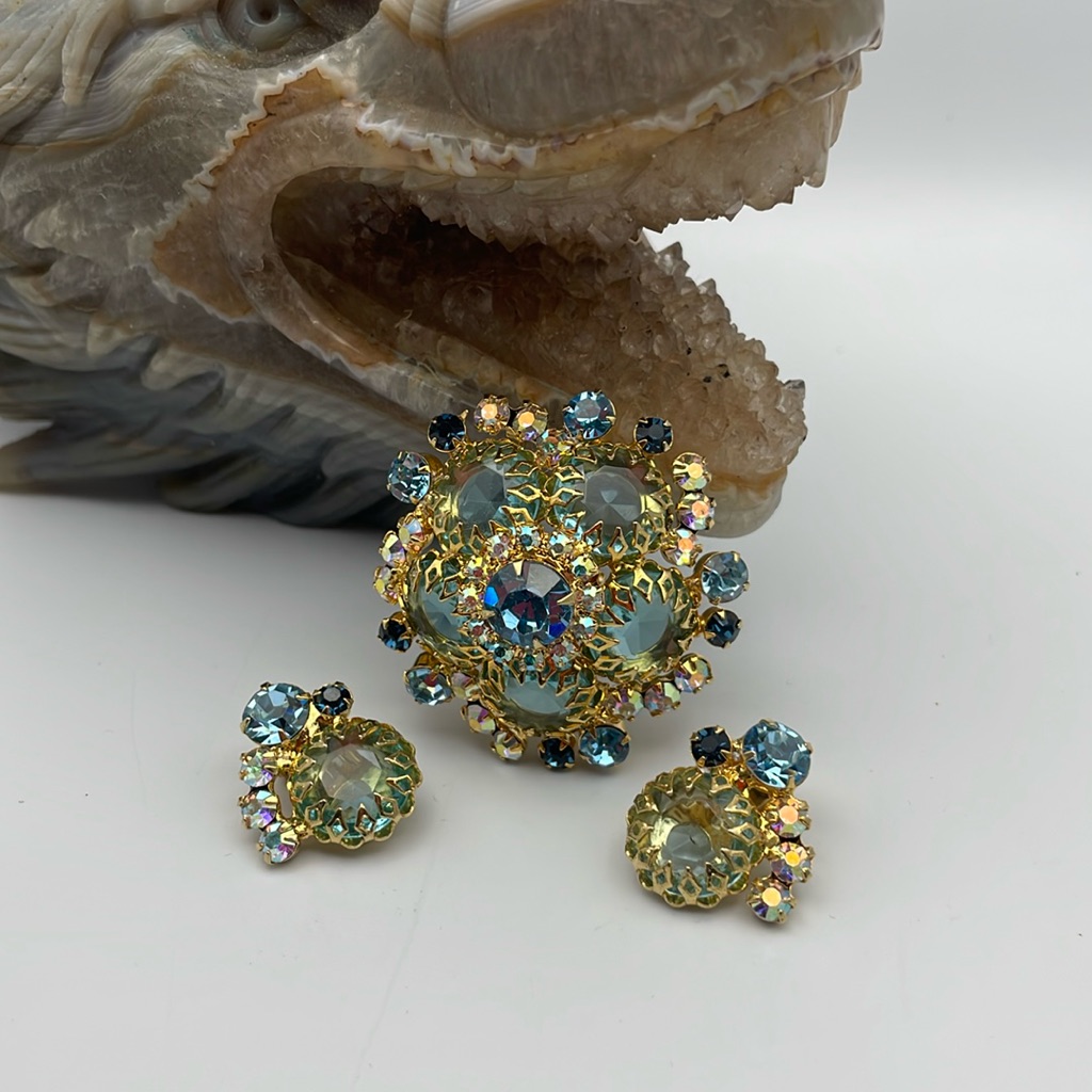 Juliana Verified Tiffany Prong Set